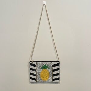 Beaded Pineapple Purse with Gold Chain Strap - NWOT